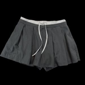 Haute Monde Grey Pleated Skort Mini Dressy Casual White Trim Women's Size M